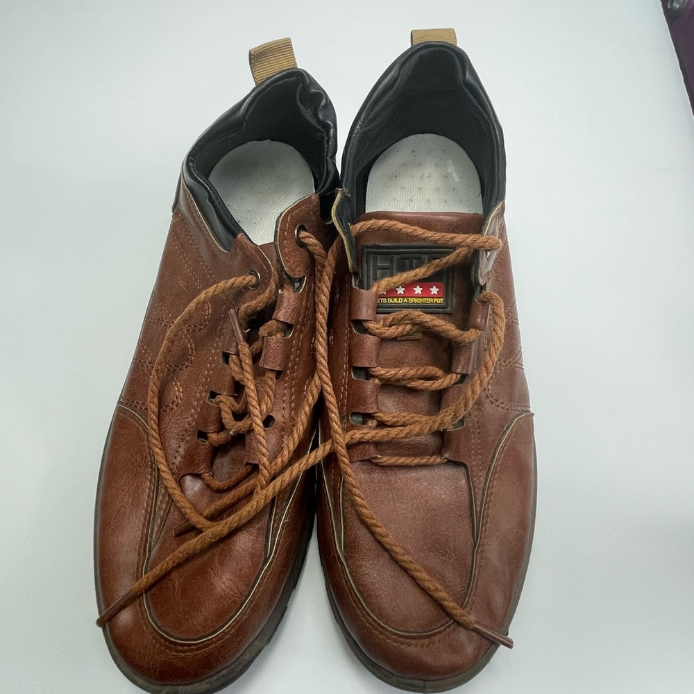 Hummel Men's Classic Brown Sneakers